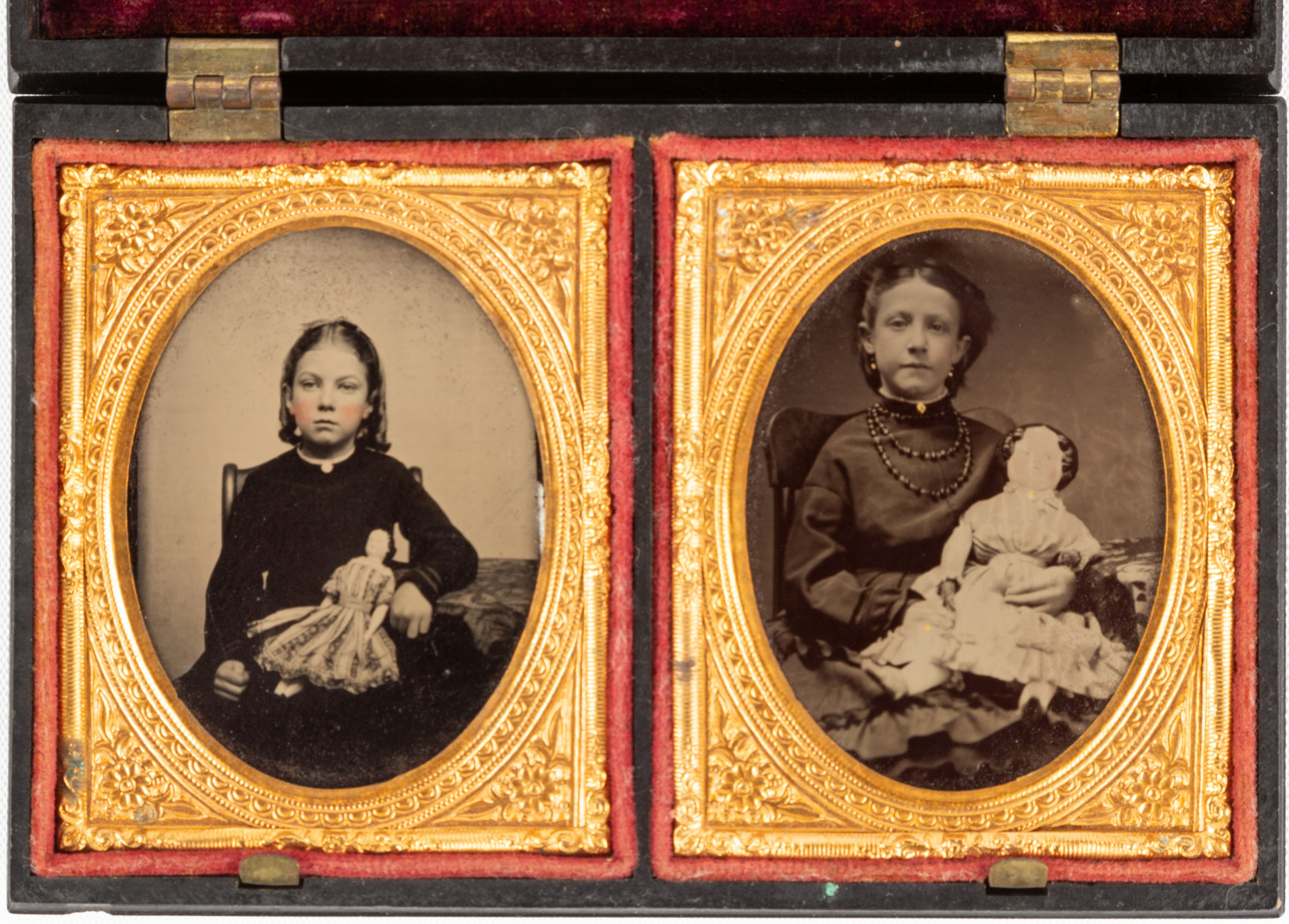 DOUBLE TINTYPE OF YOUNG GIRLS WITH 28d4fa