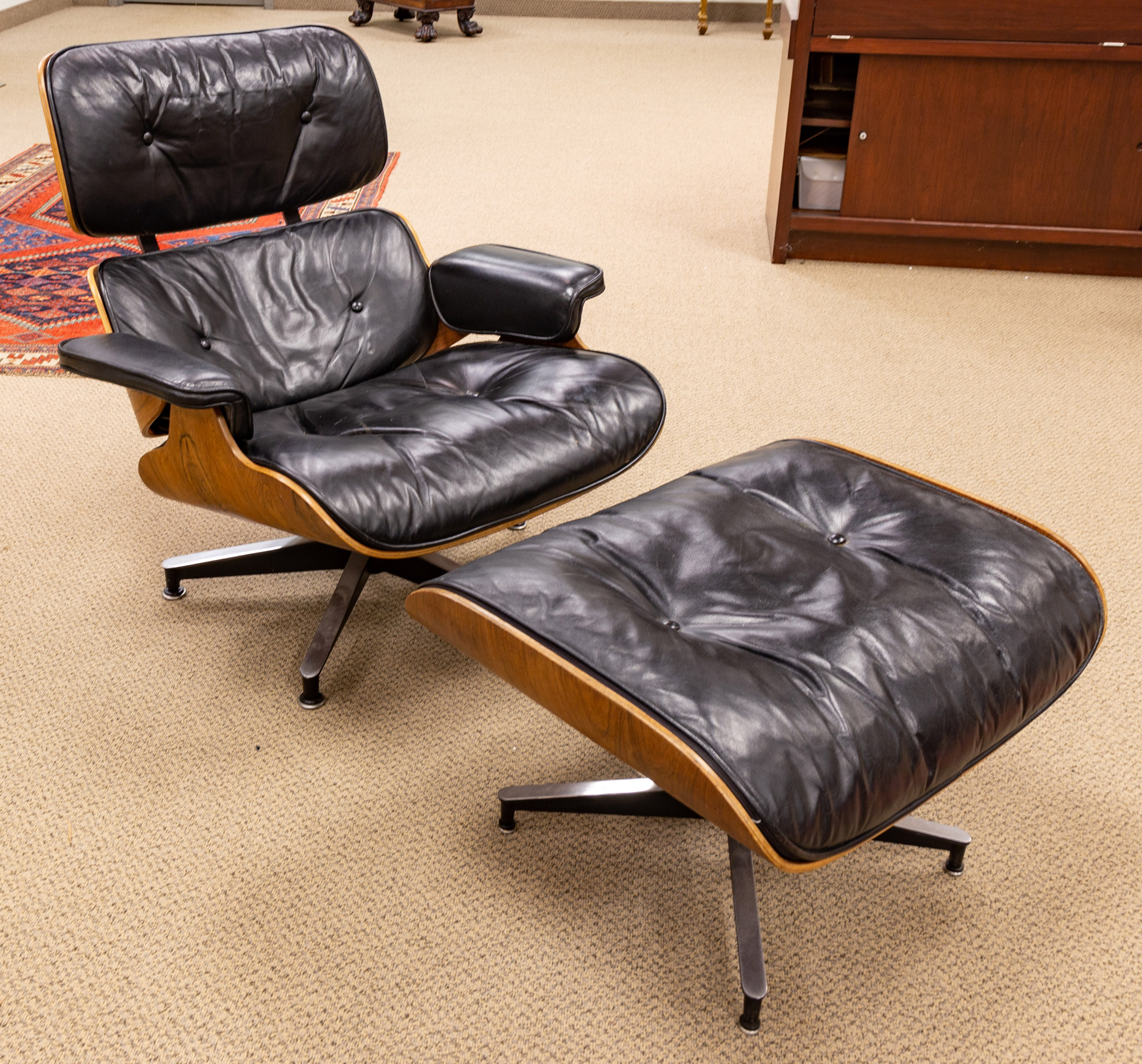 CHARLES RAY EAMES LOUNGE CHAIR 28bde9