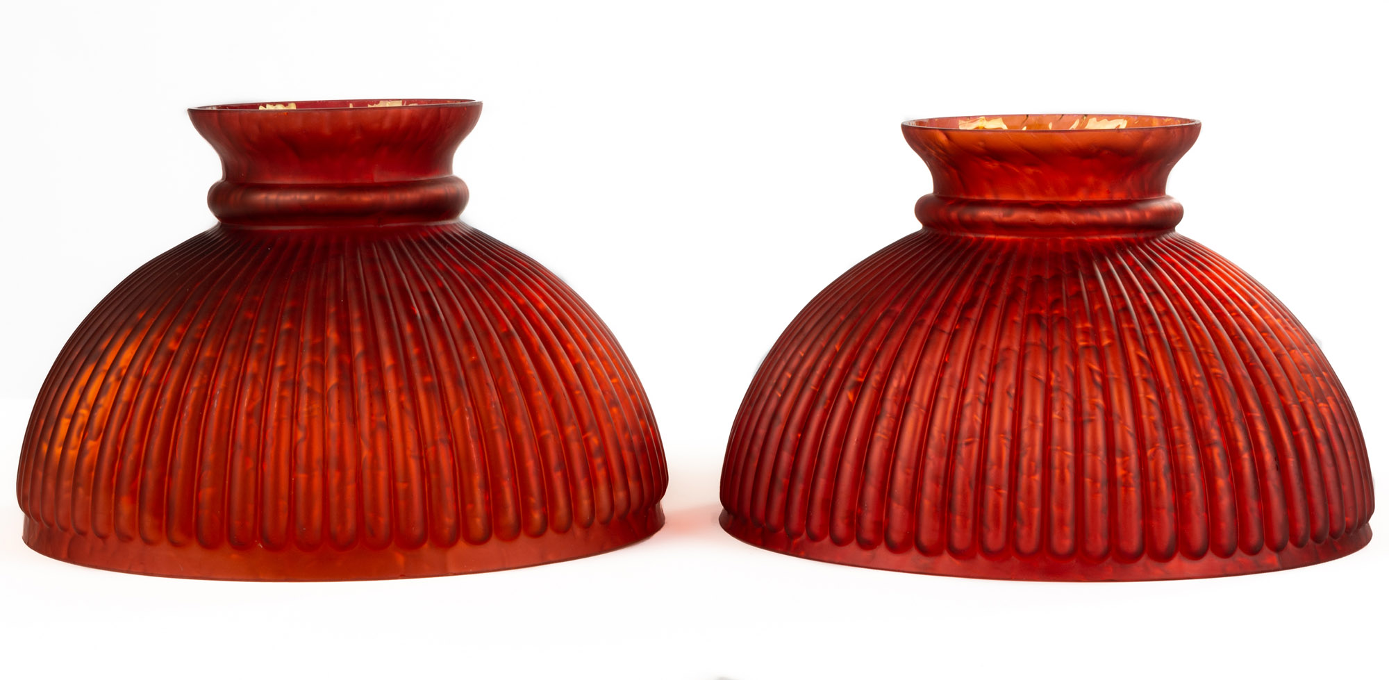 RARE PAIR OF PERIOD RIBBED GLASS 28be43