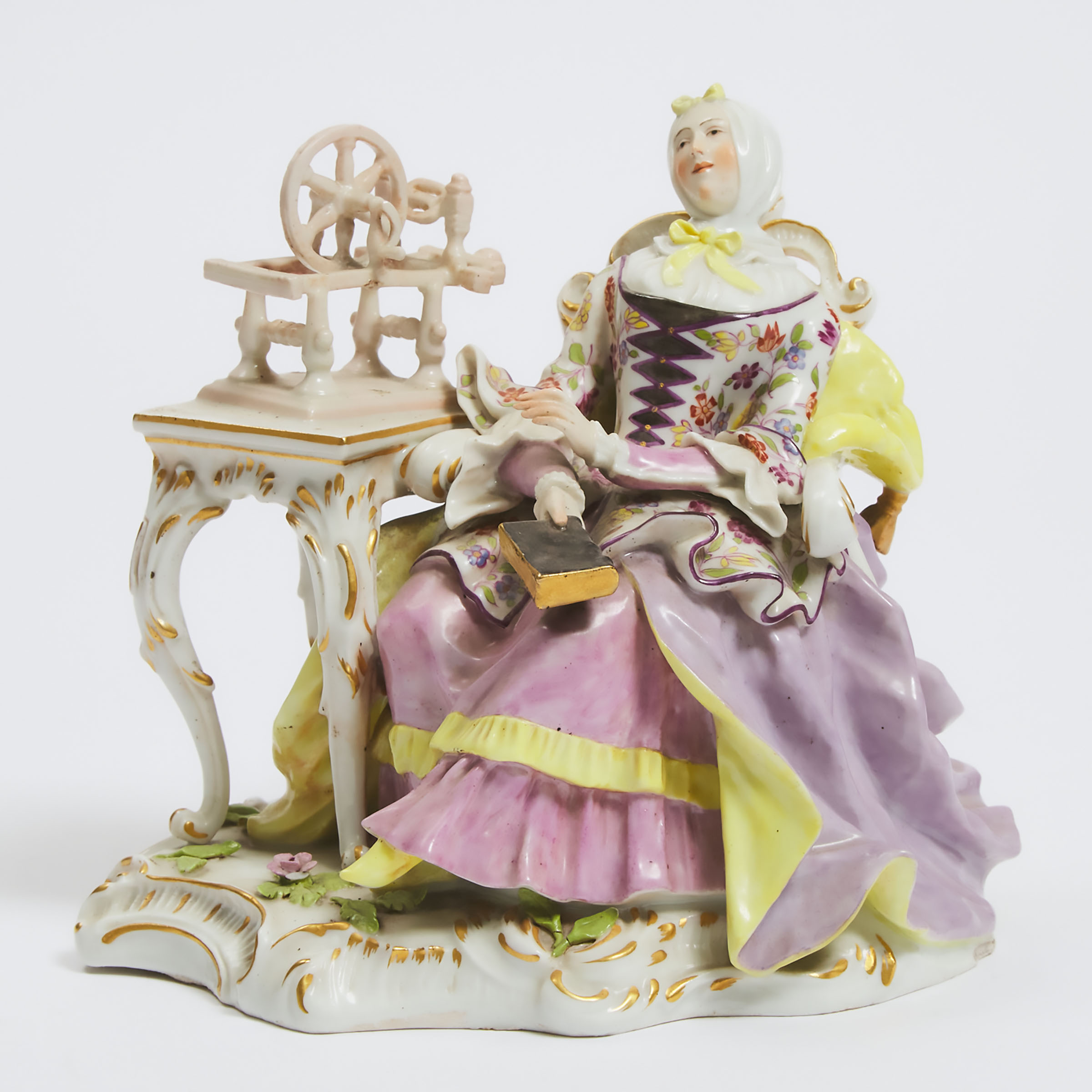  Meissen Figure of a Lady Seated 28bf1c