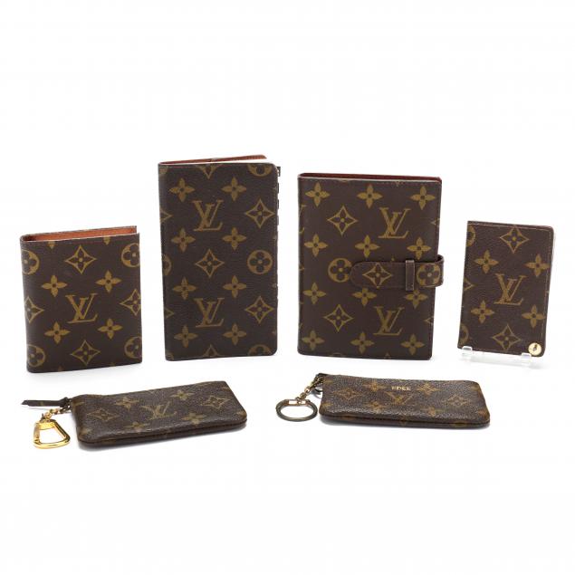 A SELECTION OF SIX POCKET ACCESSORY