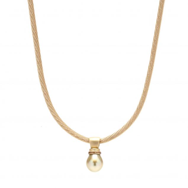 GOLD NECKLACE WITH GOLDEN PEARL