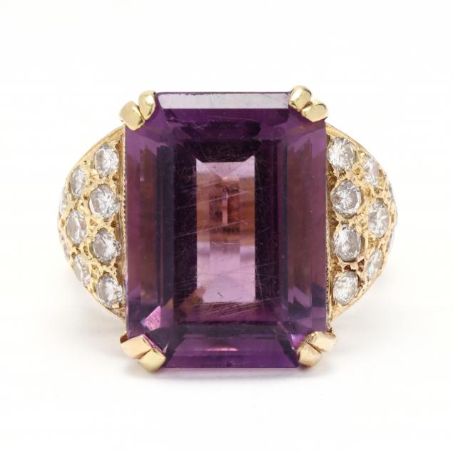 GOLD AMETHYST AND DIAMOND RING 28c417