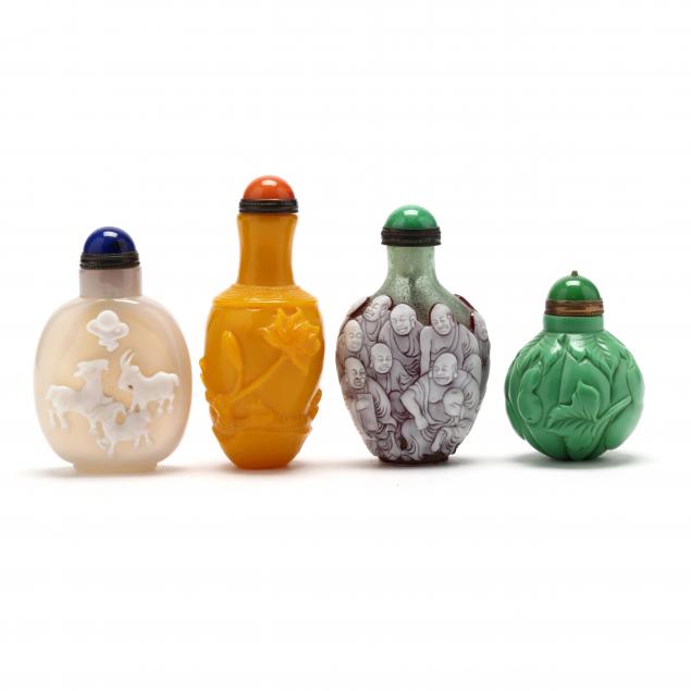 A GROUP OF FOUR CHINESE SNUFF BOTTLES 28cb3a
