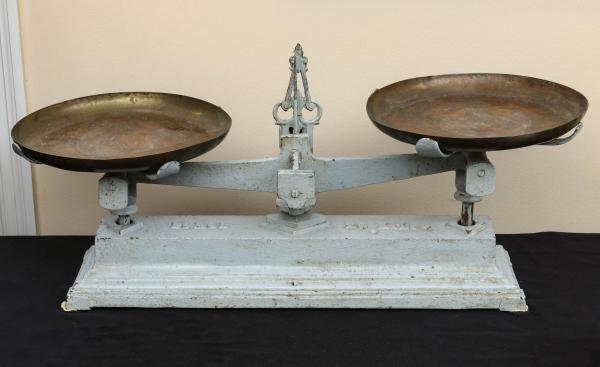 A 19TH C. FRENCH IRON BALANCE SCALE