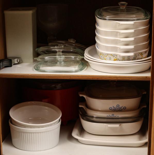 CORNING WARE AND OTHER KITCHEN