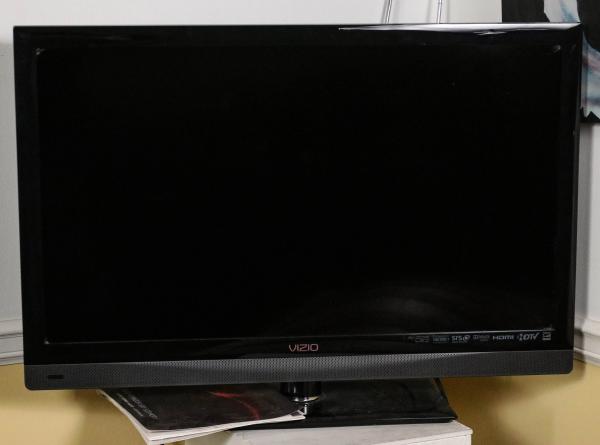 VIZIO 32-INCH LCD TELEVISION, MODEL