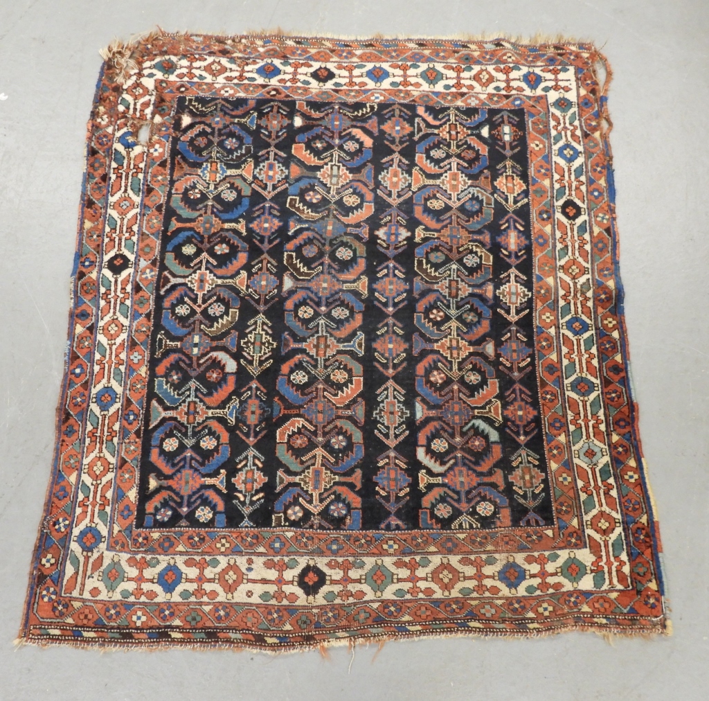 NAVY FIELD AFSHAR PERSIAN RUG Middle