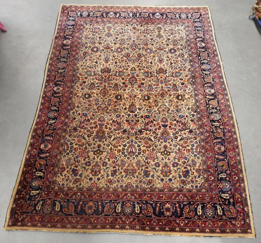 ROOM SIZE ANTIQUE PERSIAN RUG Middle