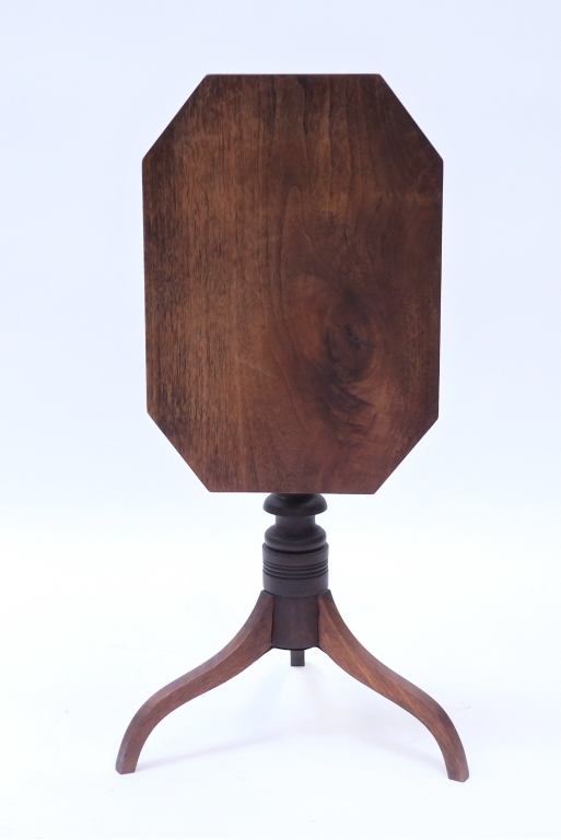 FEDERAL STYLE WALNUT TILT TOP CANDLE