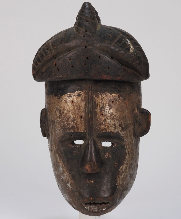 AFRICAN SOUTHERN IBO TRIBE CARVED