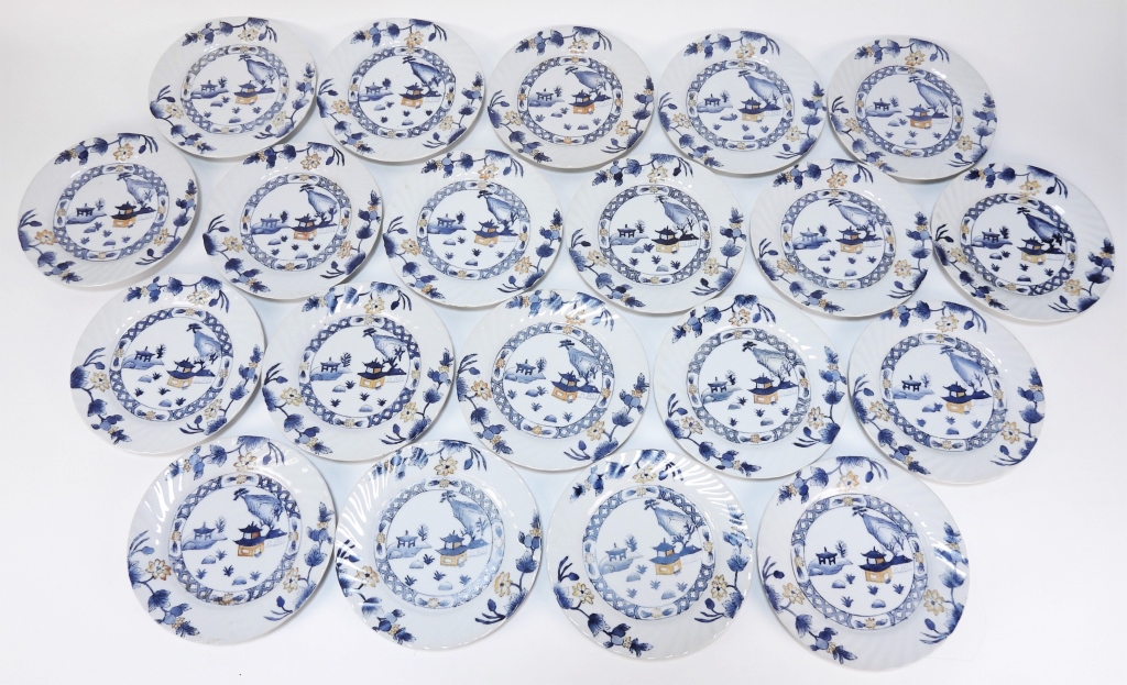 20PC CHINESE EXPORT PORCELAIN PLATES 299a15