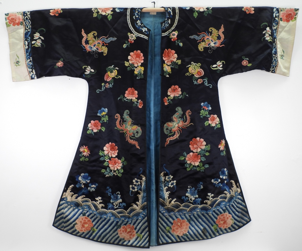 CHINESE QING DYNASTY BLUE SILK 299a2b