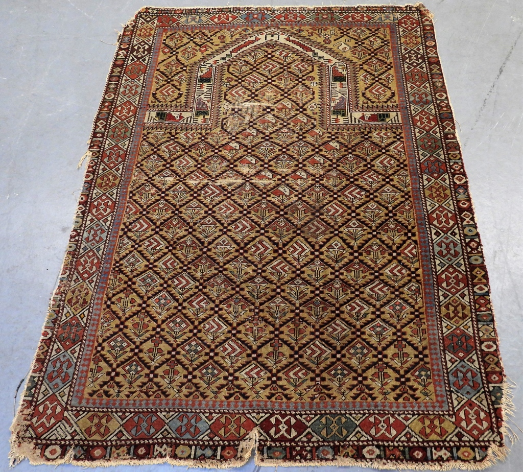 CAUCASIAN SHIRVAN PRAYER RUG Middle 299a3a