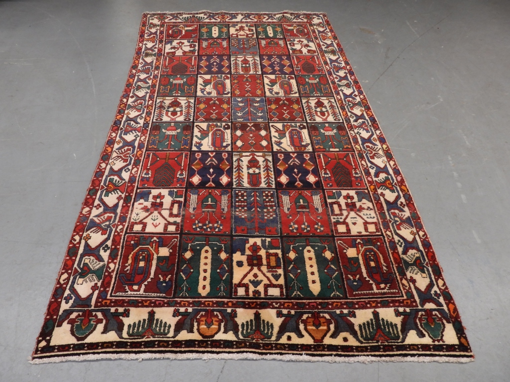 PERSIAN BAKHTIARI CARPET RUG Persia20th 299b87