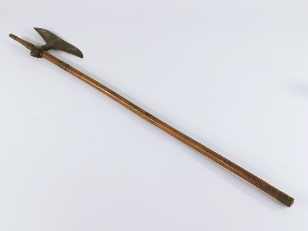 ANTIQUE EUROPEAN AXE Europe,19th