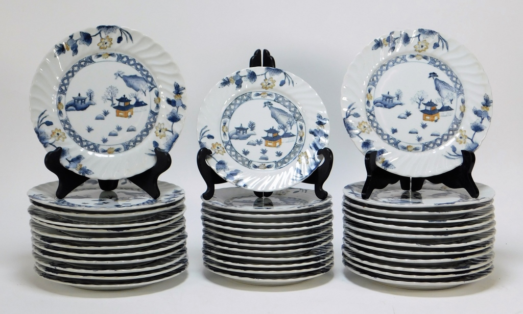 36PC CHINESE EXPORT PORCELAIN PLATES