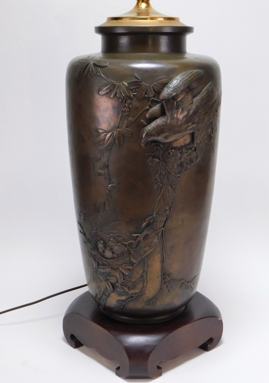 LG CHINESE BRONZE VASE TABLE LAMP 299c7a