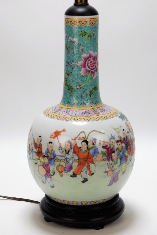CHINESE PORCELAIN TABLE LAMP China 20th 299f9a