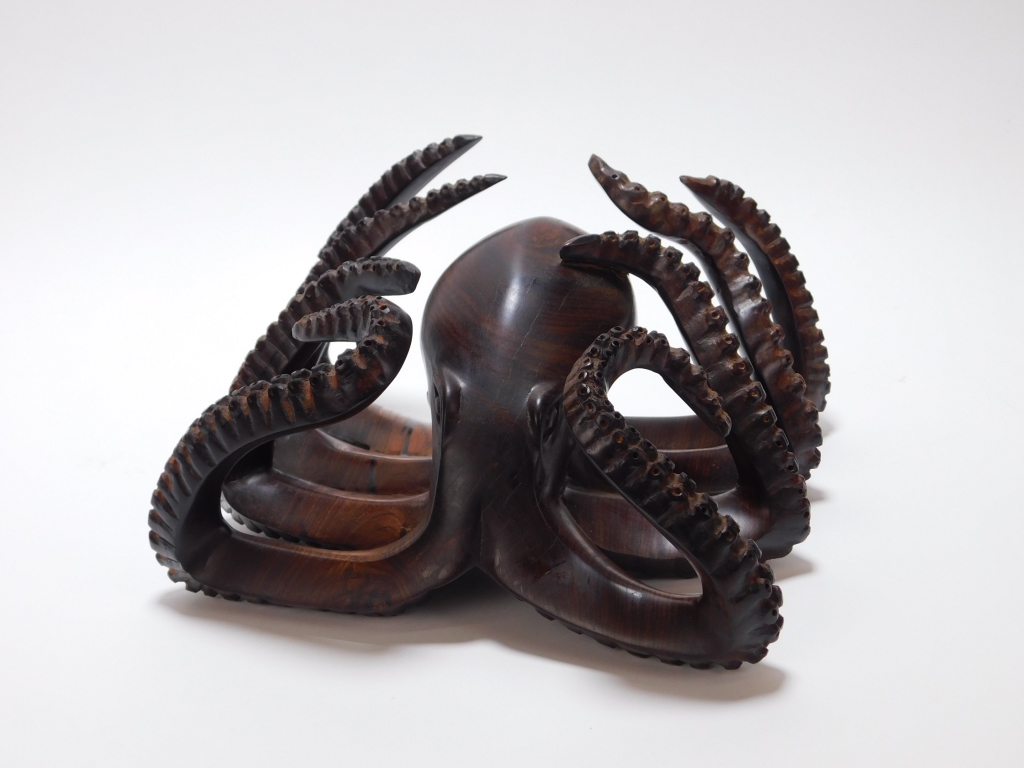 PANAMANIAN CARVED WOOD OCTOPUS