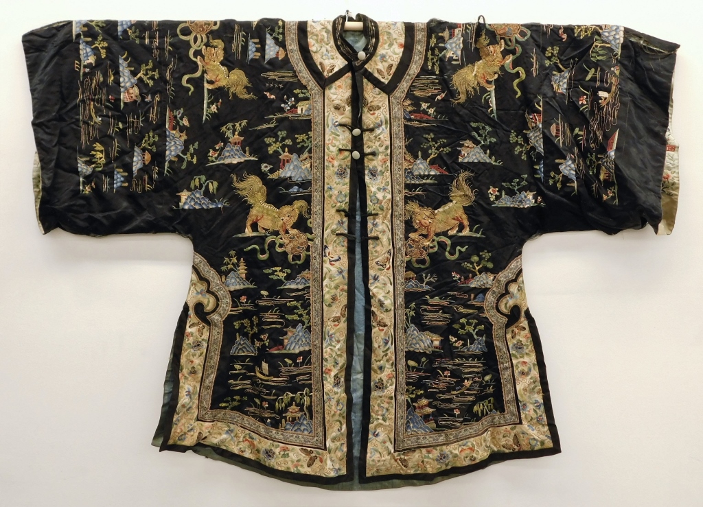 CHINESE QING DYNASTY SILK EMBROIDERED 299feb