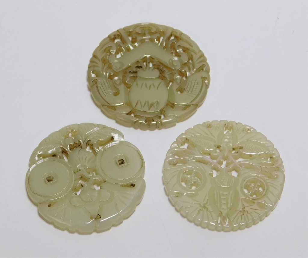 3PC CARVED CELADON JADE PLAQUES 29a017