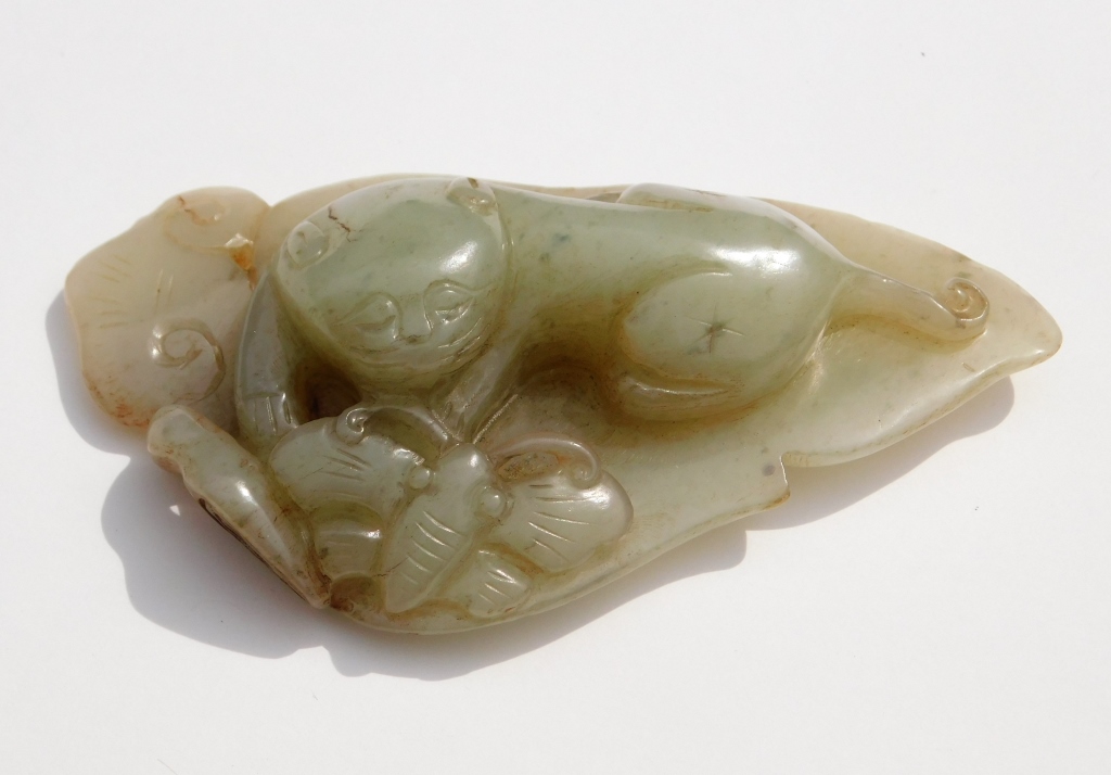 CHINESE QING DYNASTY CARVED JADE 29a019