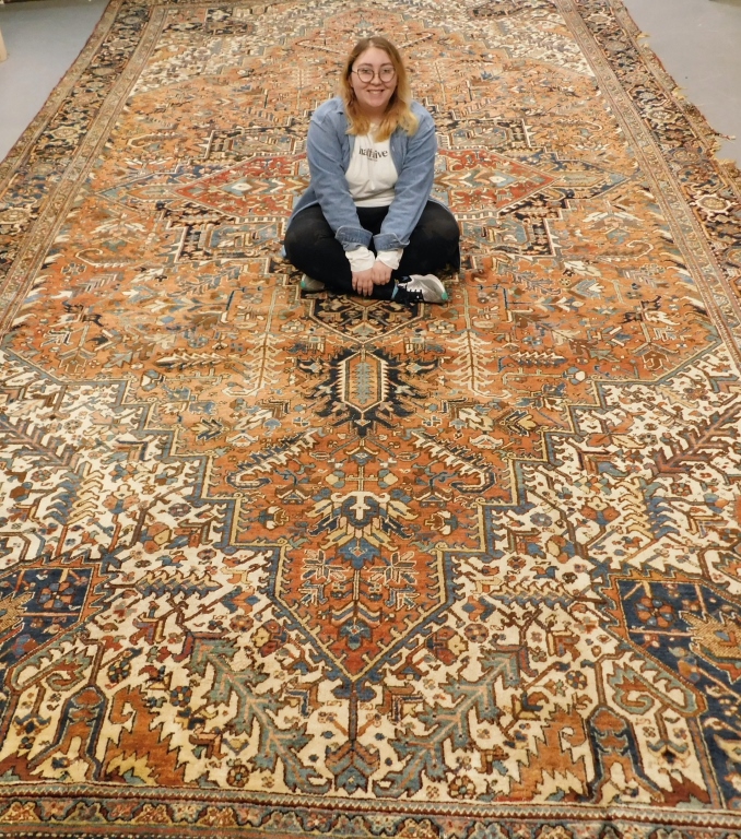 LG ANTIQUE HERIZ GEOMETRIC CARPET