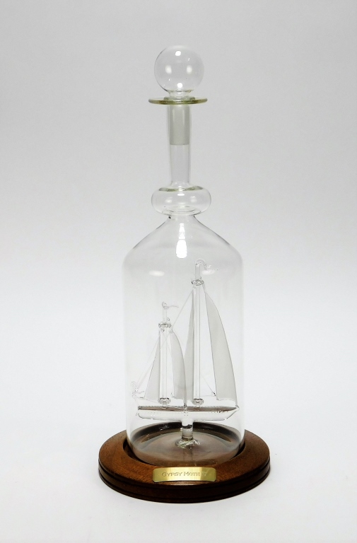 ABBEY GLASS SHIP IN A BOTTLE ART GLASS