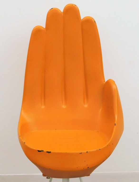 EUROPEAN TOUCH LTD ORANGE HAND 29a14e