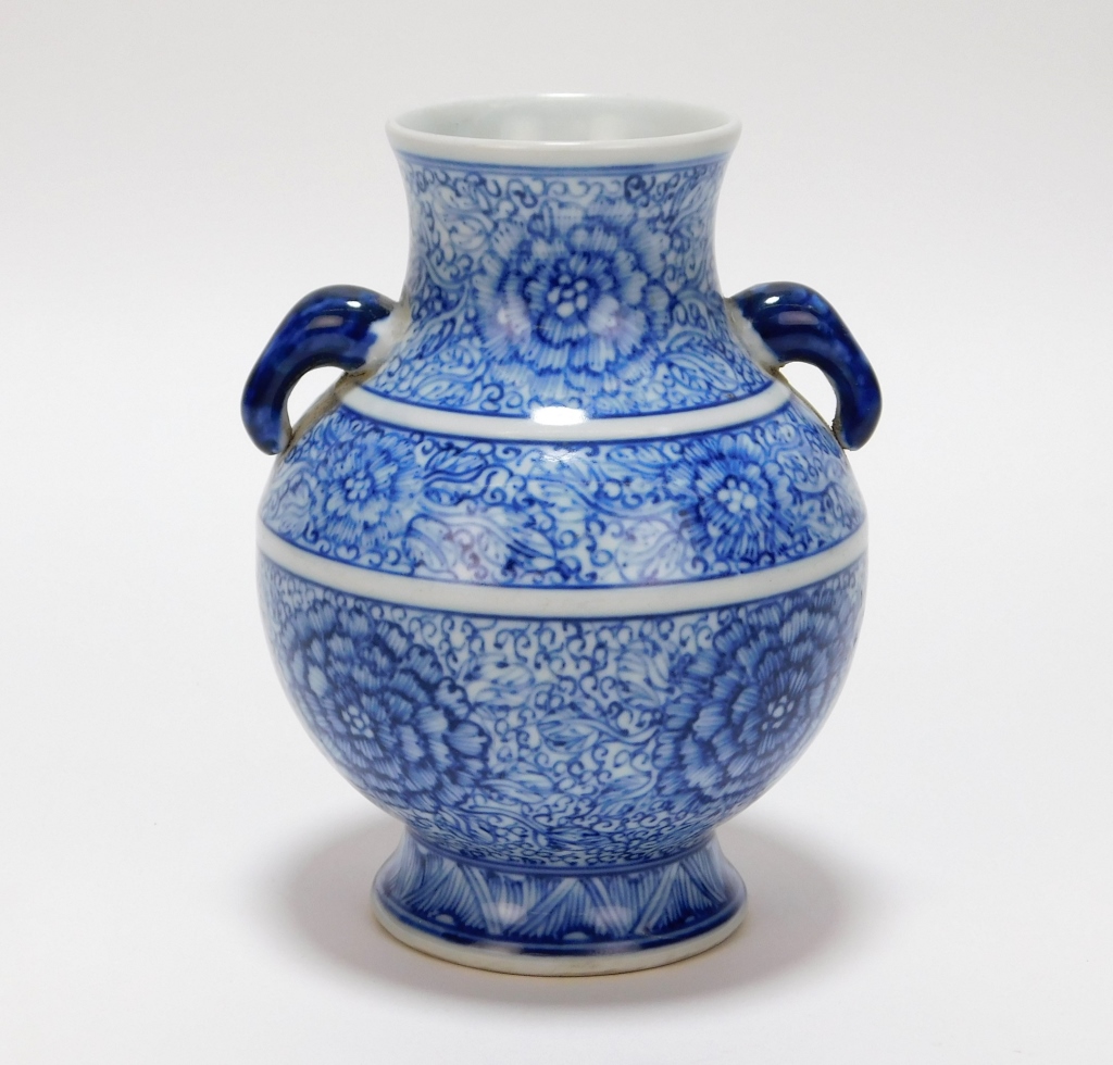 CHINESE KANGXI QING HUA BLUE &