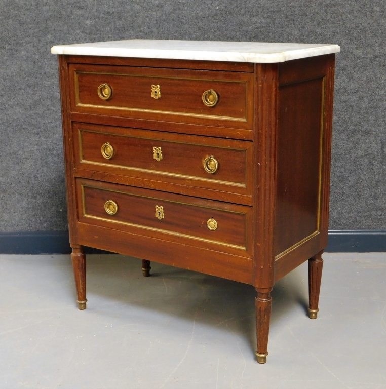 FRENCH 3 DRAWER MARBLE TOP COMMODE 29a3a0