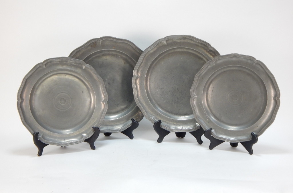 4 ENGLISH ANTIQUE PEWTER CHARGERS AND