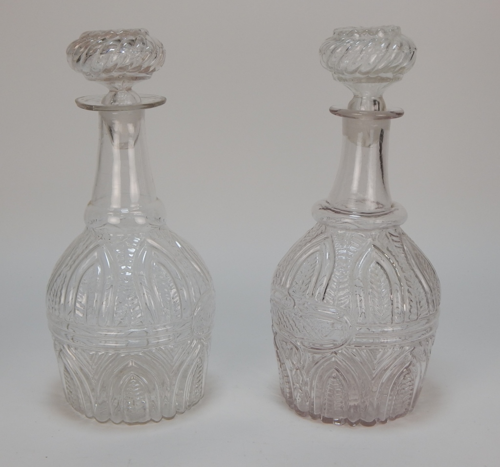 PR 18C BLOWN GLASS DECANTER SET 29a63f