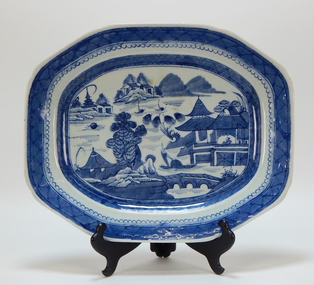 19C CHINESE CANTON BLUE AND WHITE