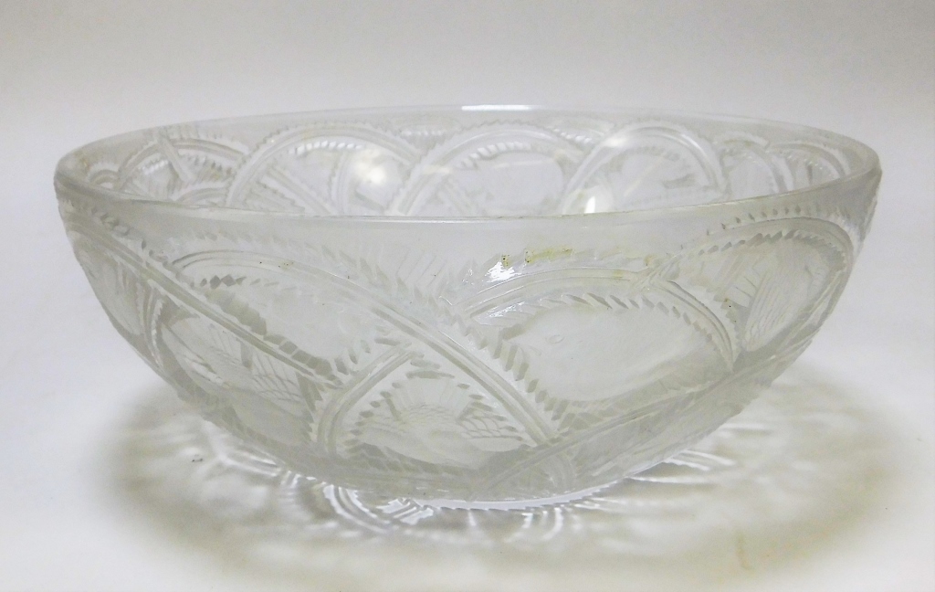 LALIQUE FRANCE COUPE PINSONS ART