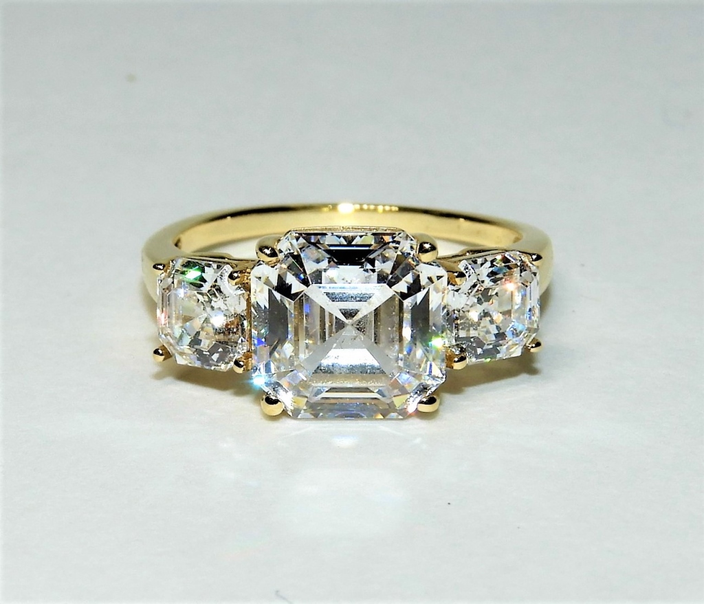 14K YELLOW GOLD CUBIC ZIRCONIA