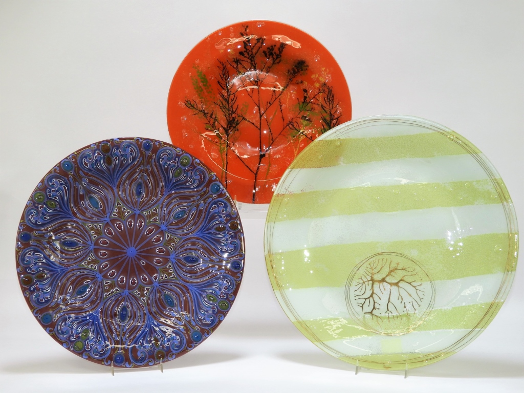 3PC HIGGINS MCM FLORAL ART GLASS