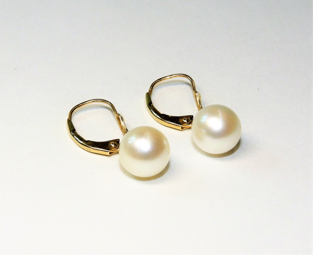 ESTATE 14K GOLD 8MM ELEGANT STUD