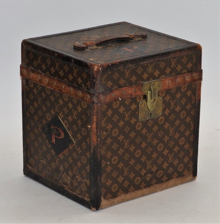 VINTAGE FRENCH LOUIS VUITTON MONOGRAM