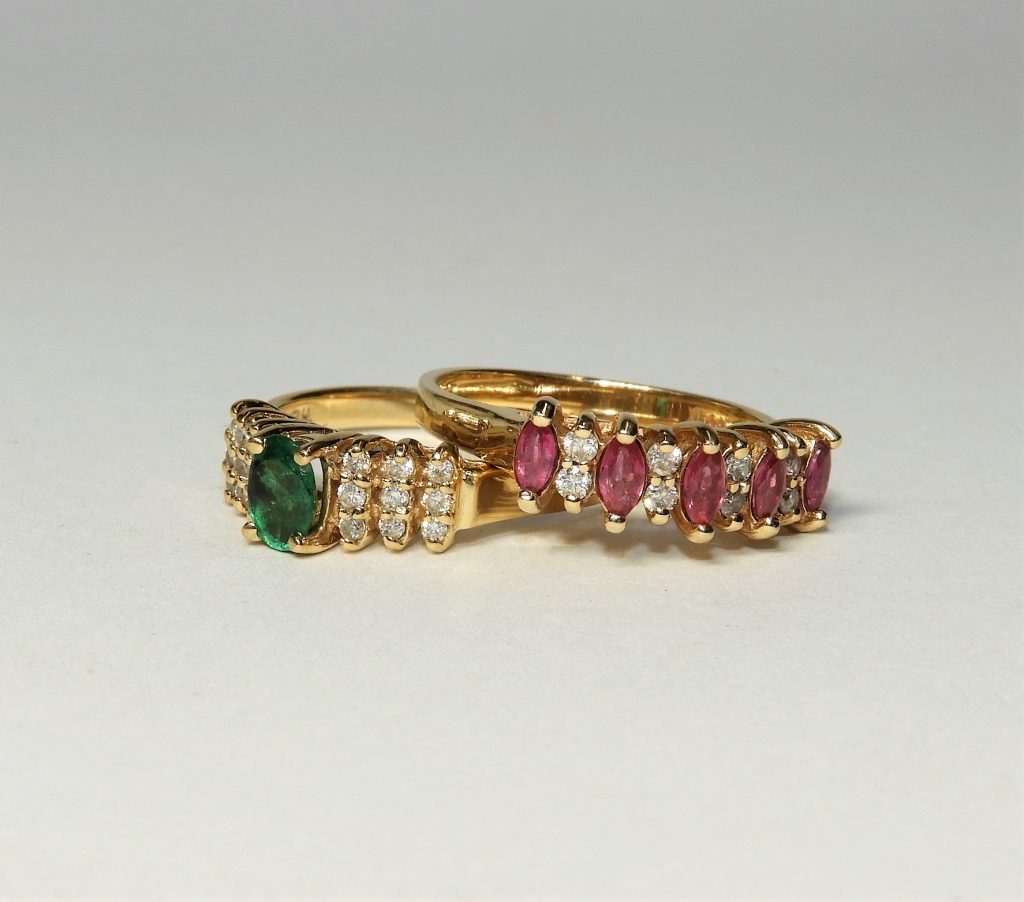 TWO ESTATE 14KT GOLD DIAMOND EMERALD 29c027