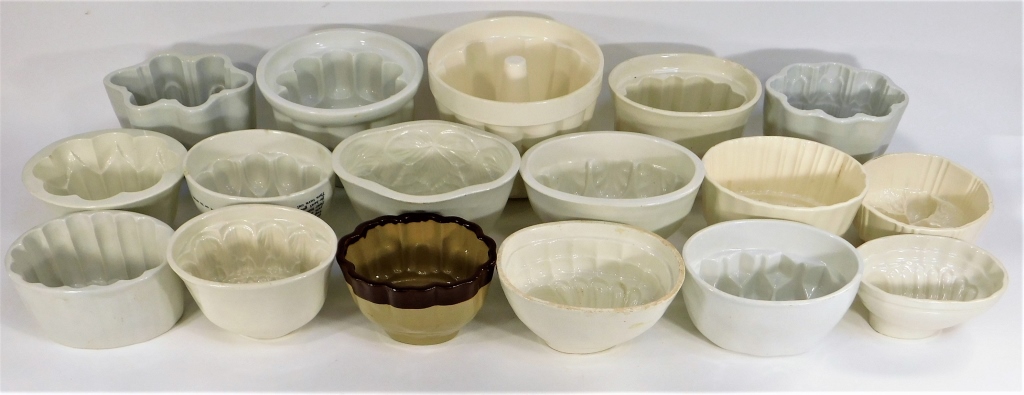 18PC ENGLISH IRONSTONE CULINARY 29c021