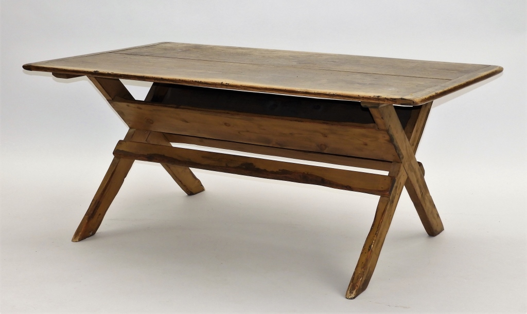 AMERICAN PINE SAWBUCK TRESTLE DINING