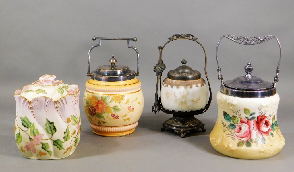 4 VICTORIAN POTTERY PORCELAIN & GLASS