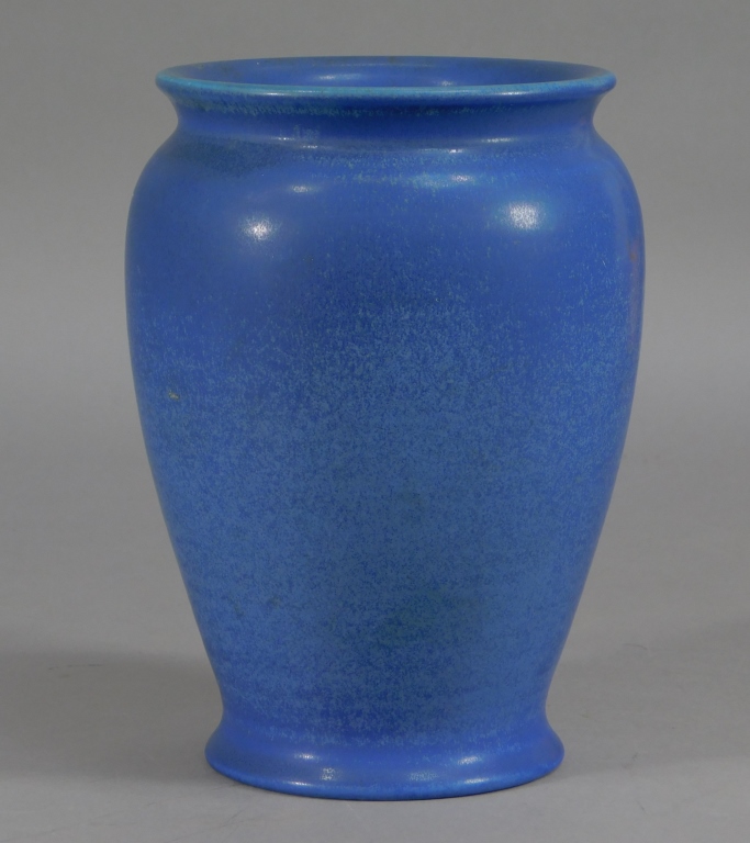 ROOKWOOD MOTTLED BLUE GLAZE POTTERY 29c1fe