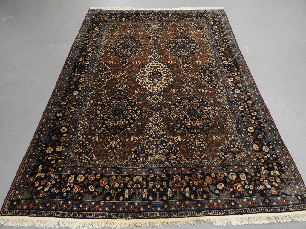 MIDDLE EASTERN PERSIAN SERAPI WOOL