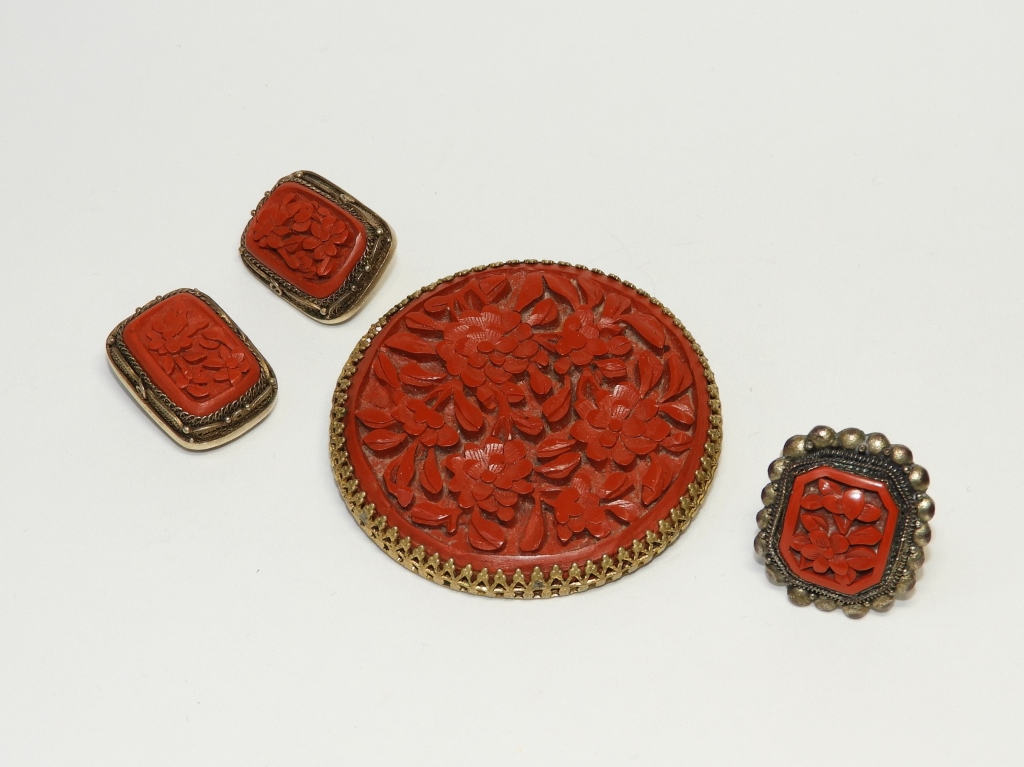 CHINESE CARVED CINNABAR LACQUER