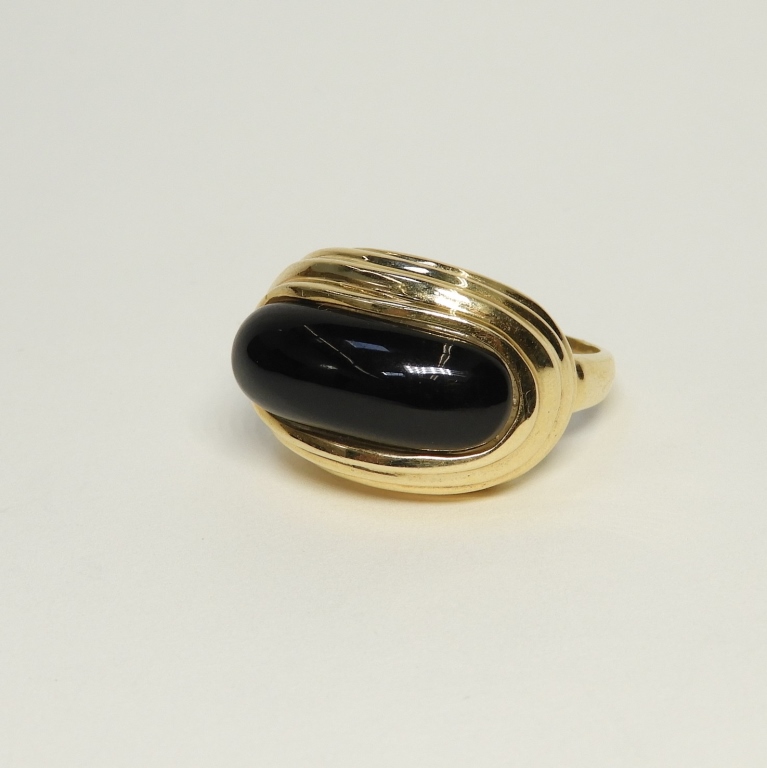 14K LADY S GOLD ONYX STEPPED COCKTAIL 29c6a5