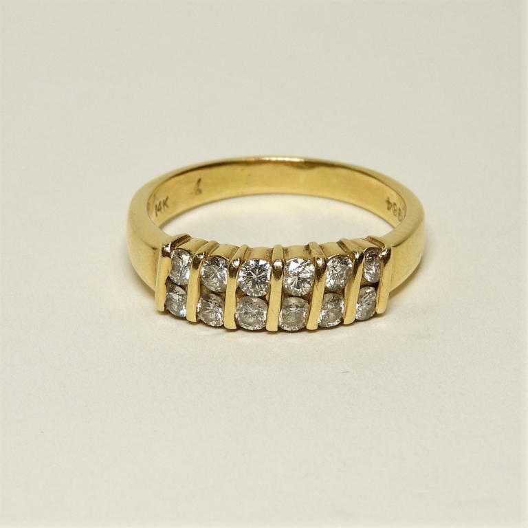 14K YELLOW GOLD & CHANNEL SET DIAMOND