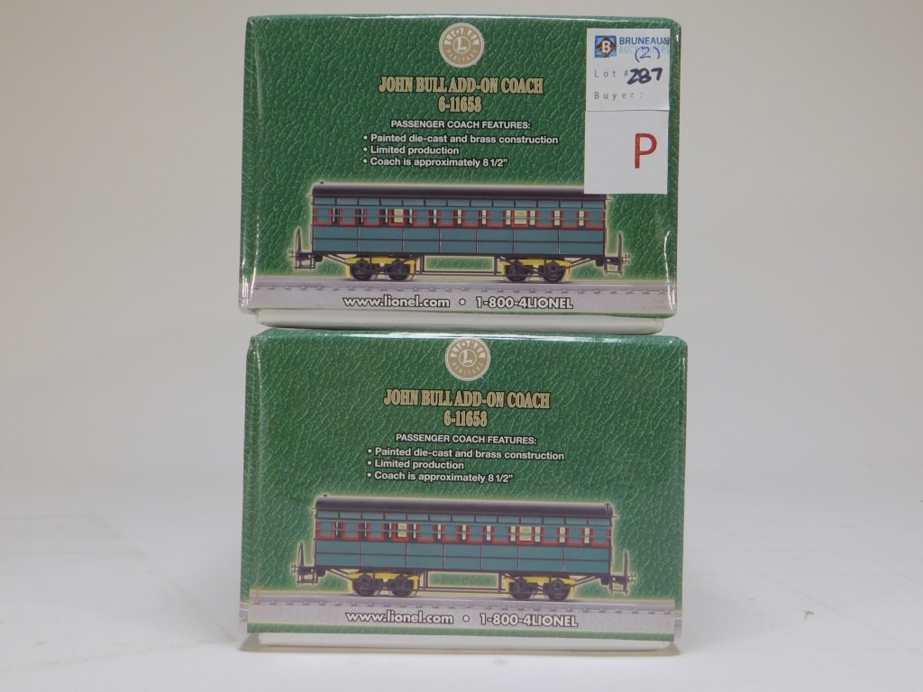 2PC LIONEL JOHN BULL ADD ON COACH 29c961